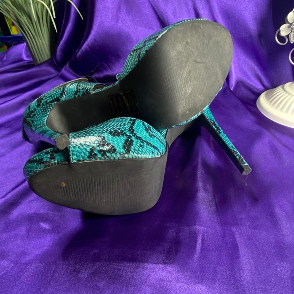 ๐Shoe Dazzle Chatelle Snake Print Stiletto Sandal - Picture 11 of 14